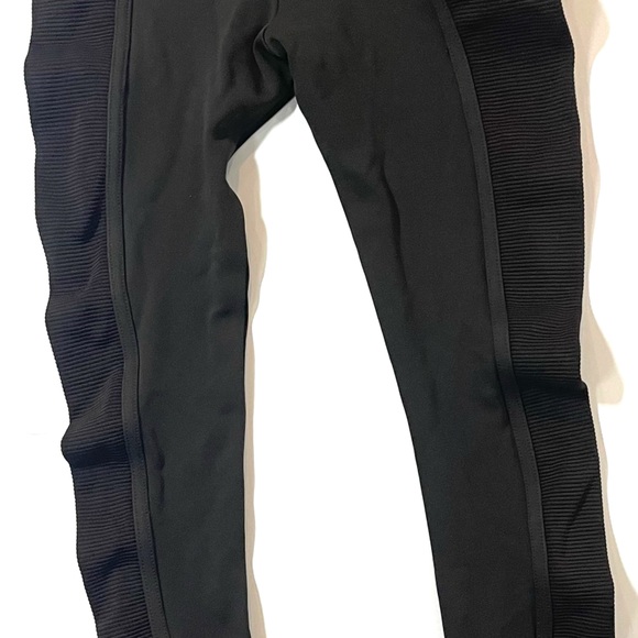 BCBGMaxAzria, kaki leggings, xxs, perfect condition - Picture 7 of 11